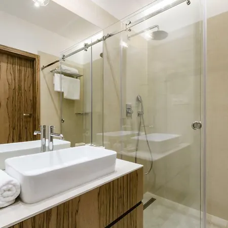 Apartment Luxlux Afara *